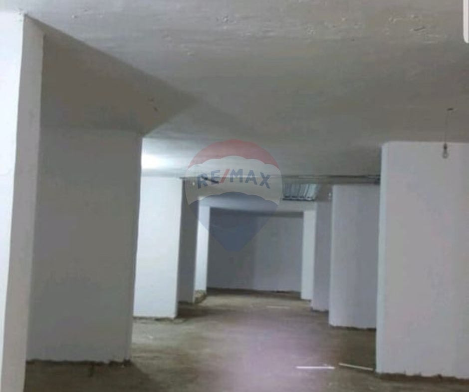 R9-3338 Warehouse for Sale in Boulevard Tripoli – 650 m²مستودع للبيع في البوليفارد طرابلس – 650 متر مربع — Photo 2 of 4