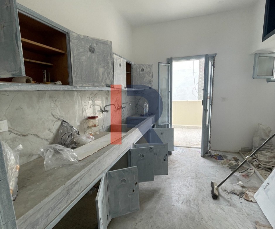R9-3343 Apartment for Sale in Miten Street Tripoli – 151 m²شقة للبيع في شارع ميتين طرابلس – 151 متر مربع — Photo 2 of 9