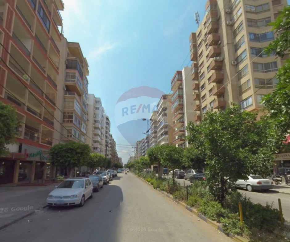 R9-3357 Shop for Sale in Port Said Street Mina Tripoliمحل للبيع في شارع بور سعيد الميناء طرابلس — Photo 2 of 2