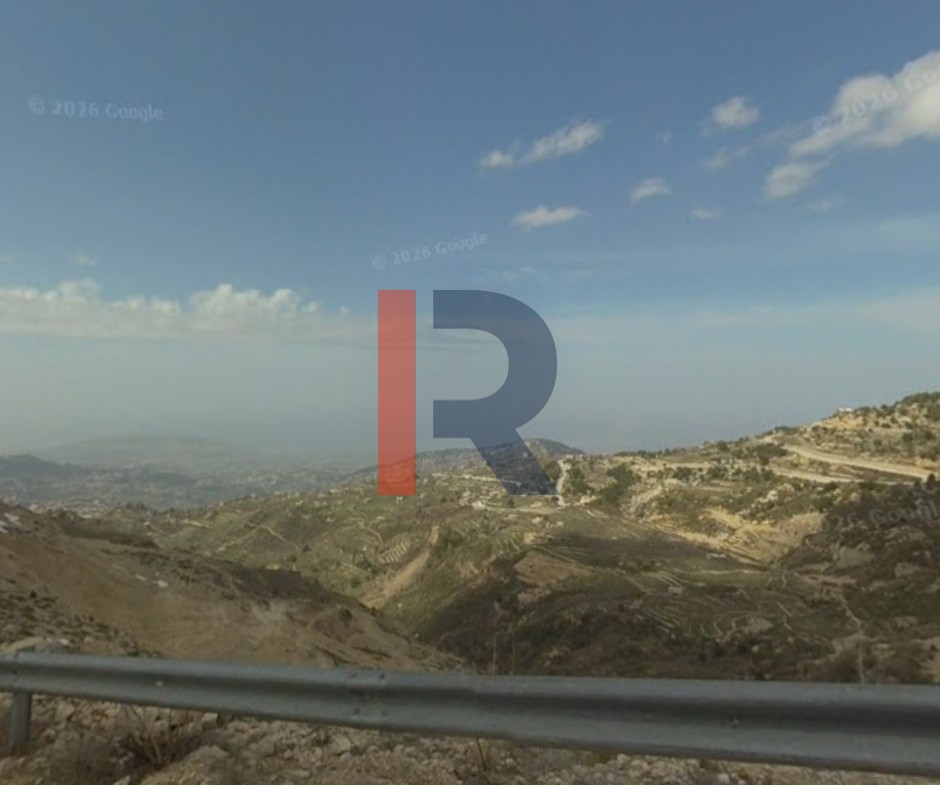 R9-3361أرض للبيع في بقاعصفرين الضنية – 100,000 متر مربع — الصورة 2 من 3