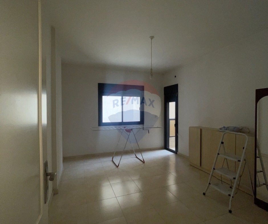 R9-3363 Apartment for Rent in Dam Wel Farez Tripoli شقة للإيجار في الضم والفرز طرابلس — Photo 2 of 11
