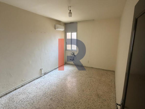 R9-3368 شقة للبيع في الكورنيش الميناء طرابلس – 125 متر مربع — الصورة 2 من 13