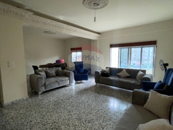 R9-3373 شقة للبيع في شارع عزمي طرابلس – 220 متر مربع — الصورة 2 من 13