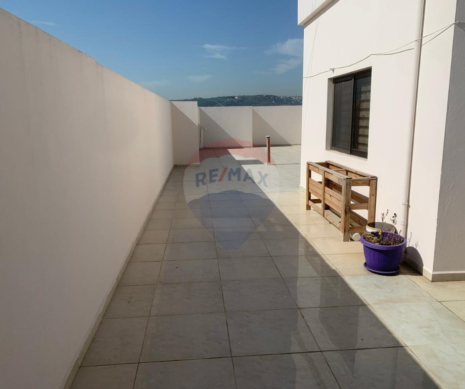 R9-3303Apartment for Sale in Dam Wel Farez Tripoli – 204 m² + 100 m² Pergolaشقة للبيع في الضم والفرز طرابلس – 204 متر مربع + 100 متر مربع برغولا — Photo 3 of 13