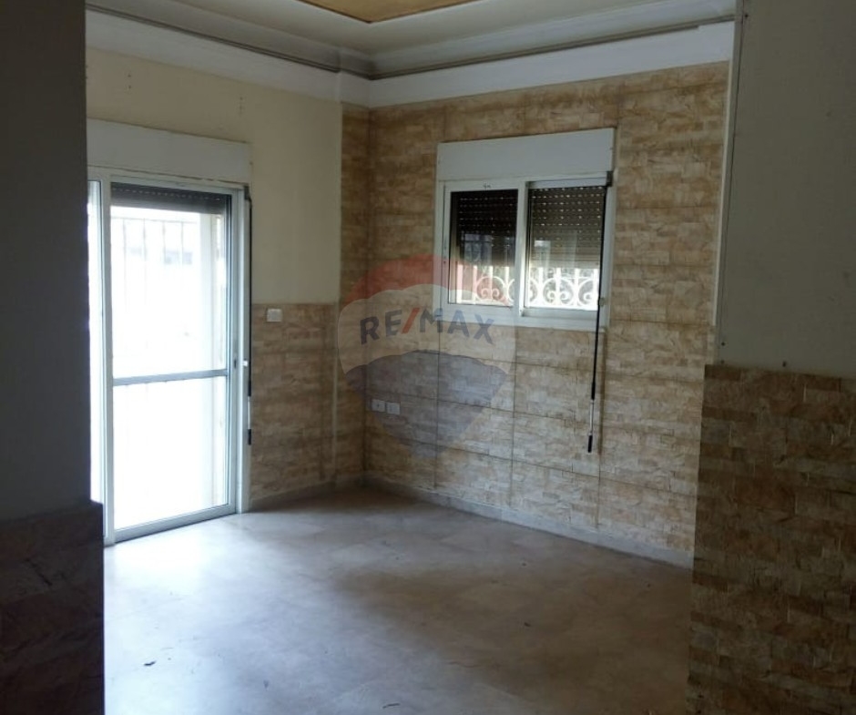 R9-3362  Apartment for Rent in Dam Wel Farez Tripoli – 160 m²شقة للإيجار في الضم والفرز طرابلس – 160 متر مربع — Photo 3 of 10