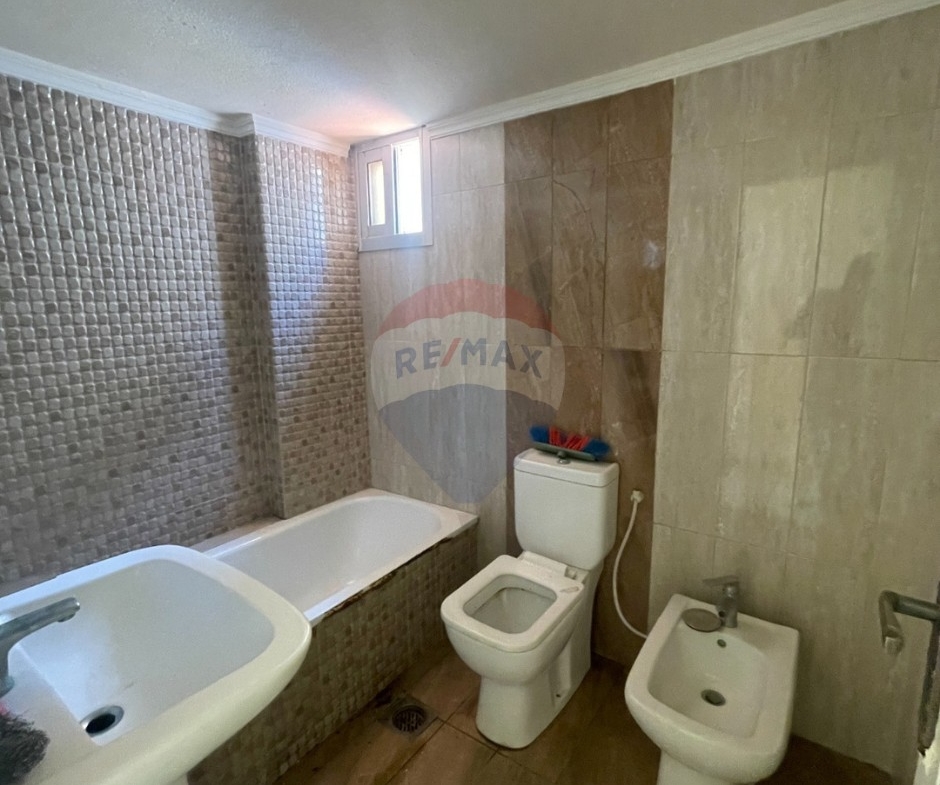 R9-3365 Apartment for Sale in Abou Samra Manar Tripoli – 105 m²شقة للبيع في أبو سمرا المنار طرابلس – 105 متر مربع — Photo 2 of 8
