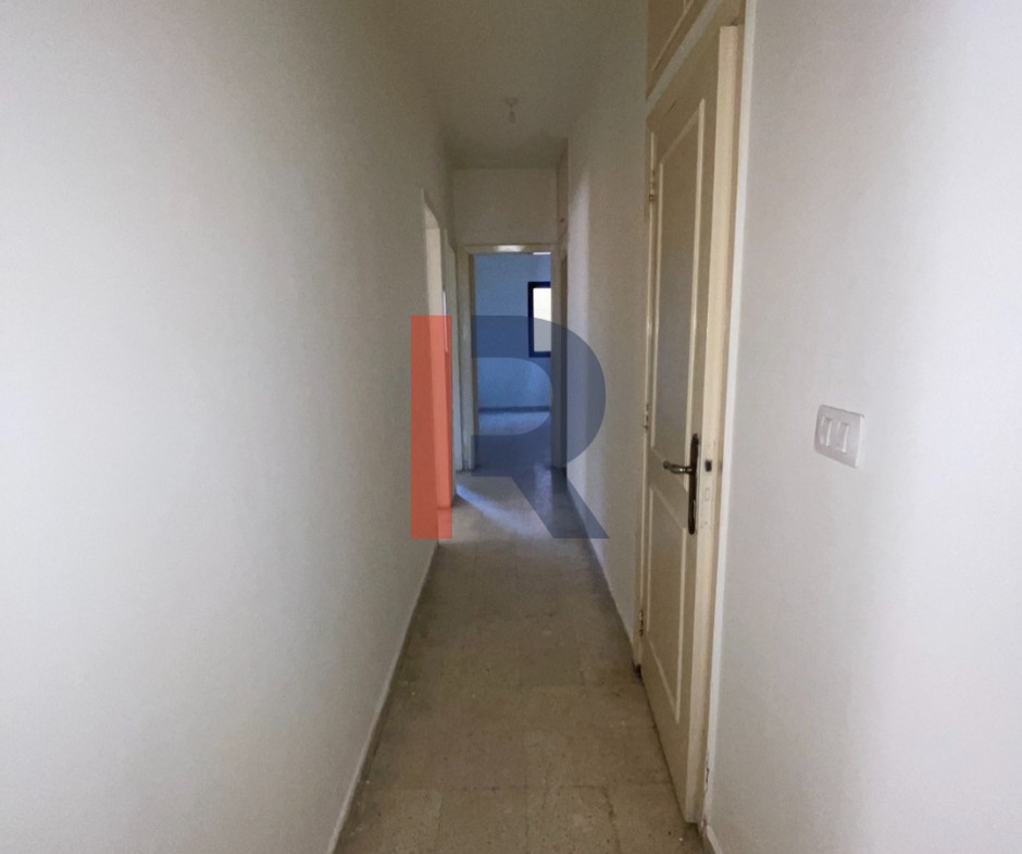 R9-3387 شقة للبيع في أبو سمرا – طرابلس — الصورة 3 من 10