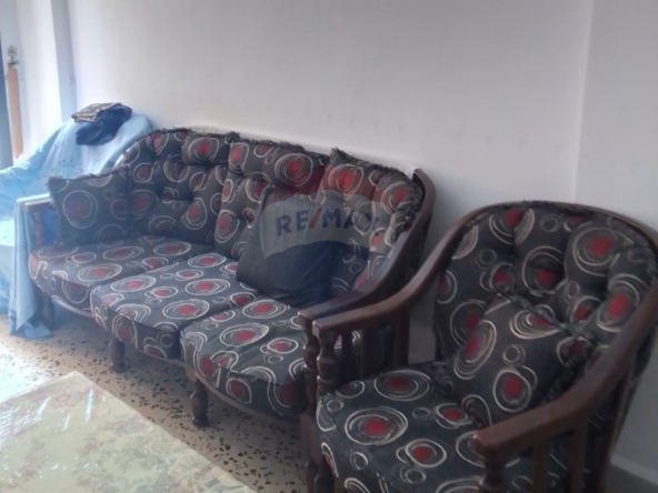 R9-3392 Apartment for Sale in Abou Samra – Khannak Streetشقة للبيع في أبو سمرا – شارع خناق — Photo 3 of 5