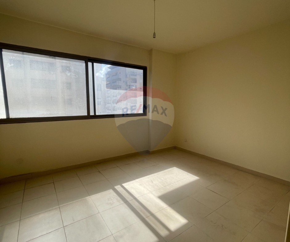 R9-3396 Apartment for Sale in Dam Wel Farez – Mazloum Street | 180 m² شقة للبيع في ضم وفرز – شارع المظلوم | 180 م² — Photo 3 of 11