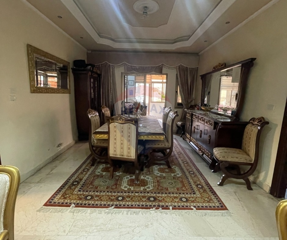 R9-3306 Apartment for Sale in Jemayzet Tripoli – 240 m² شقة للبيع في الجميزات طرابلس – 240 متر مربع — Photo 4 of 11