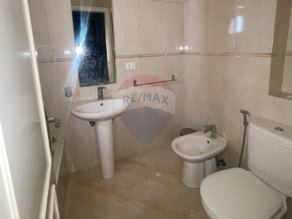 R9-3363 Apartment for Rent in Dam Wel Farez Tripoli شقة للإيجار في الضم والفرز طرابلس — Photo 4 of 11
