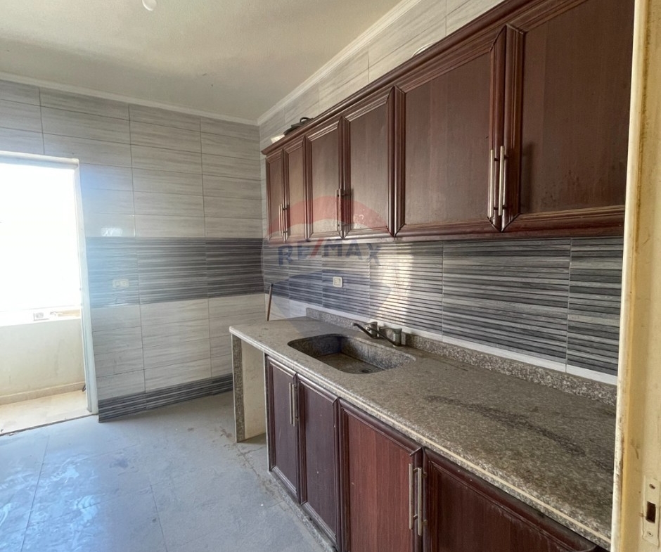 R9-3365 Apartment for Sale in Abou Samra Manar Tripoli – 105 m²شقة للبيع في أبو سمرا المنار طرابلس – 105 متر مربع — Photo 3 of 8