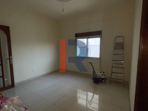 R9-3373 شقة للبيع في شارع عزمي طرابلس – 220 متر مربع — الصورة 4 من 13
