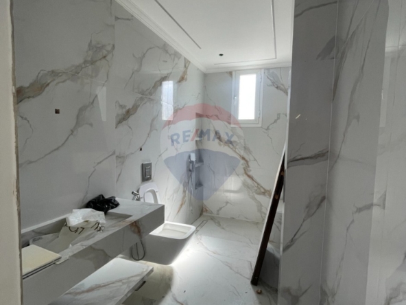 R9-3379 Super Deluxe Apartment for Sale in Nakabet Ateba, Tripoliشقة سوبر ديلوكس للبيع في نقابة الأطباء – طرابلس | 300 م² — Photo 4 of 16