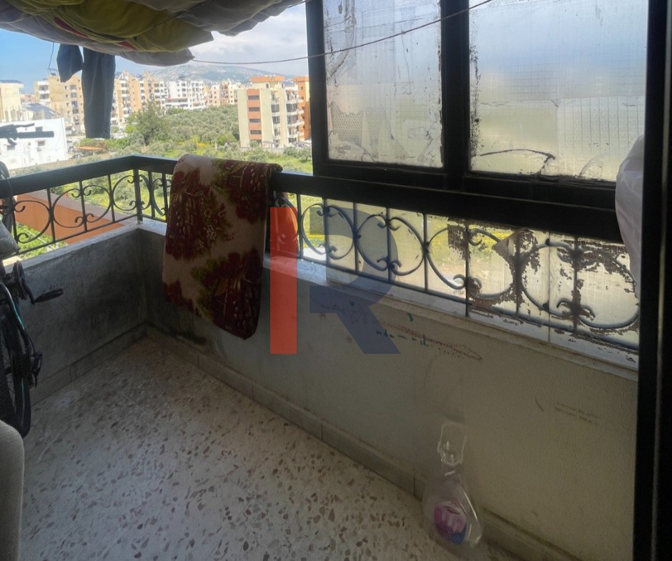 R9-3404 شقة للبيع في أبو سمرا – شارع الجنان — الصورة 4 من 13