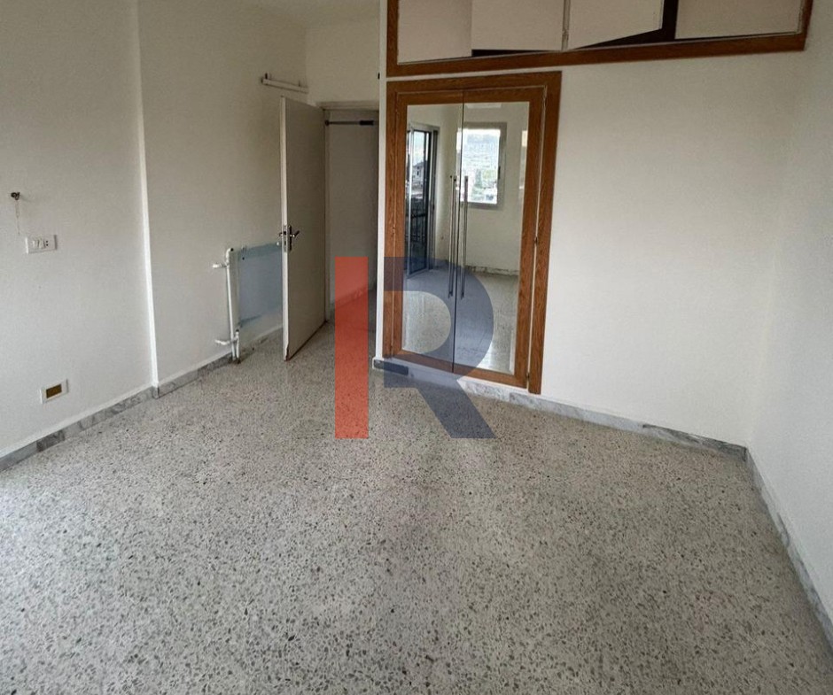 R9-3323 شقة للبيع في زغرتا – 180 متر مربع — الصورة 5 من 9