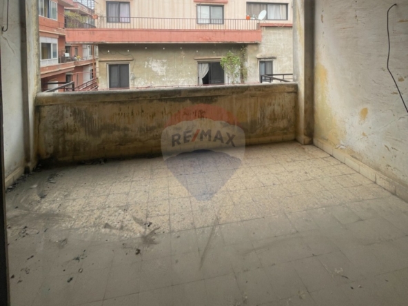 R9-3358 Apartment for Sale in Metran Street Tripoli شقة للبيع في شارع مطران طرابلس — Photo 5 of 10