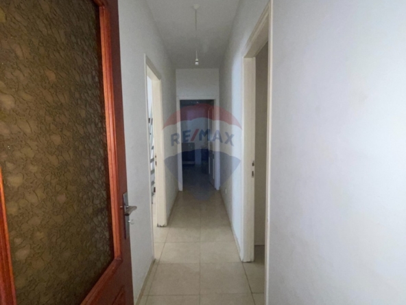 R9-3363 Apartment for Rent in Dam Wel Farez Tripoli شقة للإيجار في الضم والفرز طرابلس — Photo 5 of 11