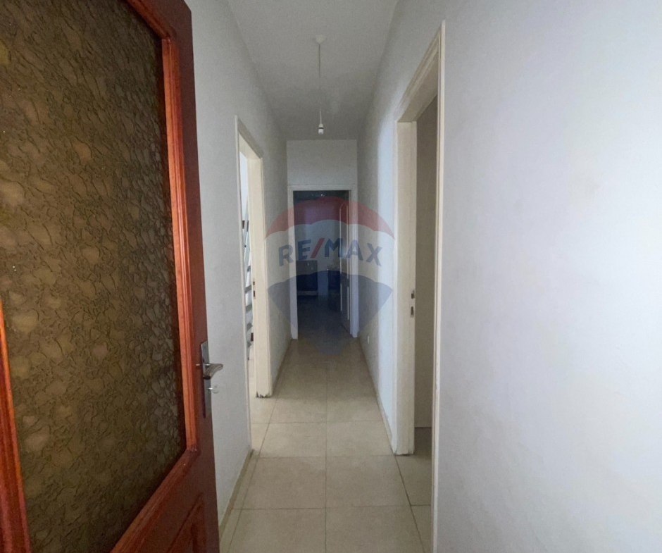R9-3363 Apartment for Rent in Dam Wel Farez Tripoli شقة للإيجار في الضم والفرز طرابلس — Photo 5 of 11