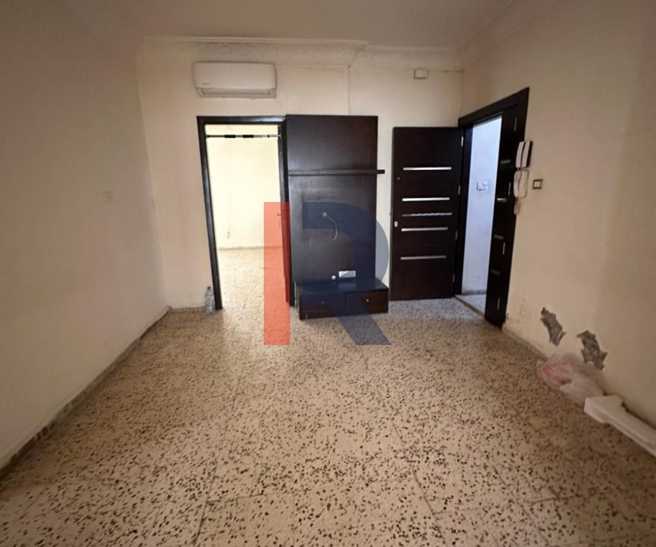 R9-3368 شقة للبيع في الكورنيش الميناء طرابلس – 125 متر مربع — الصورة 5 من 13