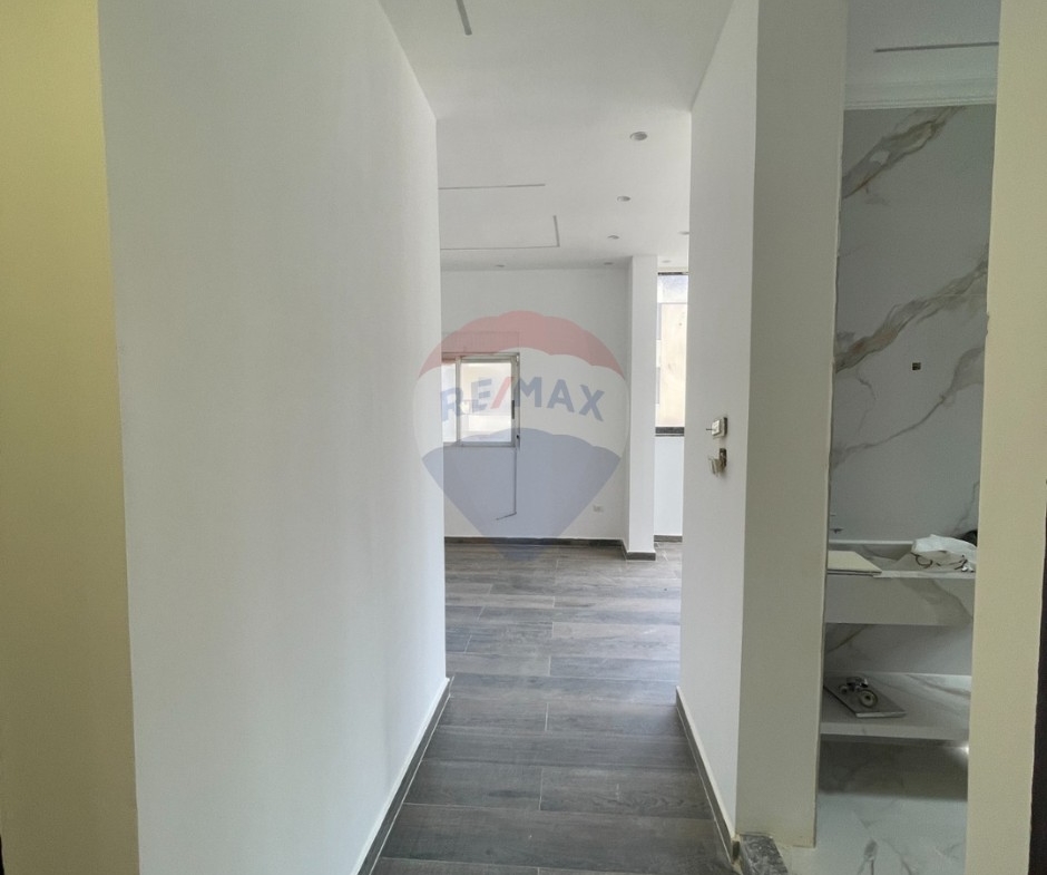 R9-3379 Super Deluxe Apartment for Sale in Nakabet Ateba, Tripoliشقة سوبر ديلوكس للبيع في نقابة الأطباء – طرابلس | 300 م² — Photo 5 of 16