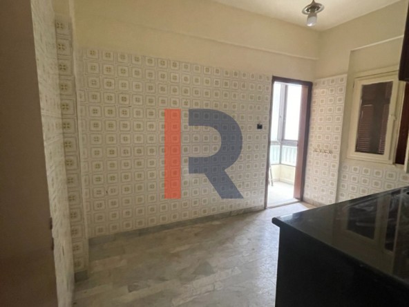 R9-3316 شقة للبيع في أبو سمرا مفرق البارود طرابلس — الصورة 5 من 12