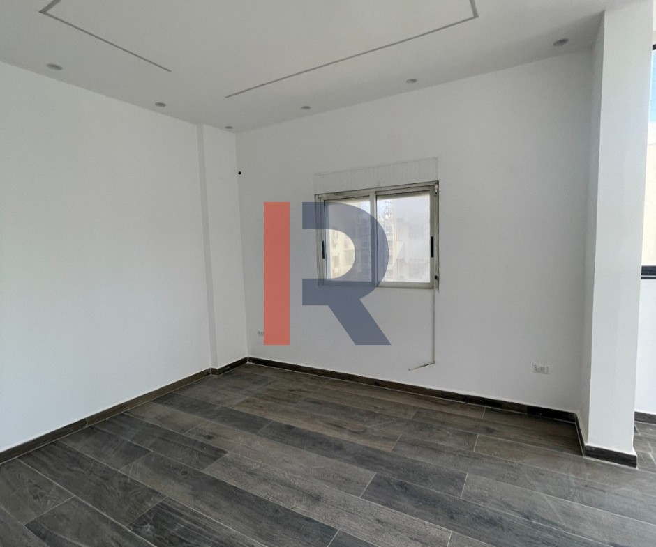 R9-3379 Super Deluxe Apartment for Sale in Nakabet Ateba, Tripoliشقة سوبر ديلوكس للبيع في نقابة الأطباء – طرابلس | 300 م² — Photo 6 of 16