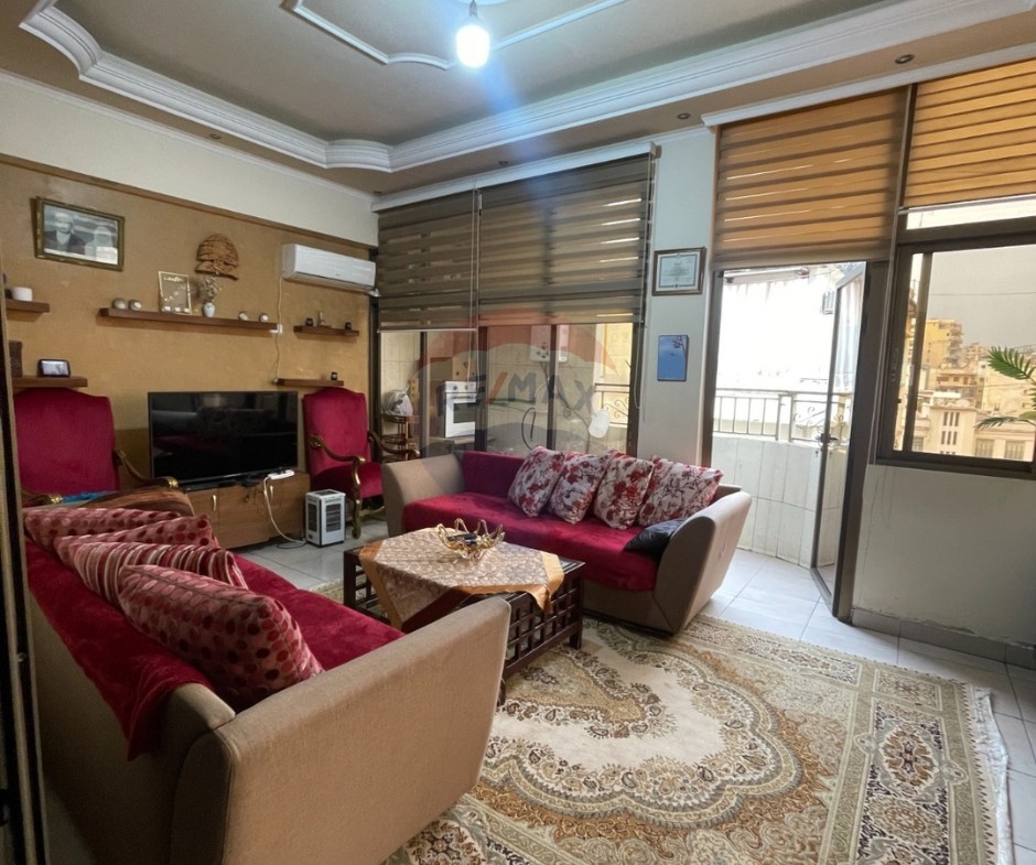 R9-3306 Apartment for Sale in Jemayzet Tripoli – 240 m² شقة للبيع في الجميزات طرابلس – 240 متر مربع — Photo 7 of 11