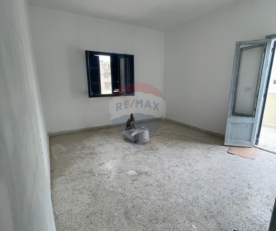R9-3343 Apartment for Sale in Miten Street Tripoli – 151 m²شقة للبيع في شارع ميتين طرابلس – 151 متر مربع — Photo 7 of 9