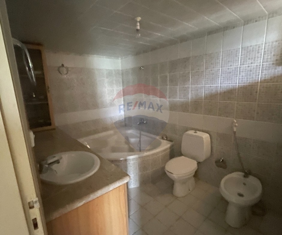 R9-3308 Apartment for Sale in Barsa Koura – 220 m²شقة للبيع في برسا الكورة – 220 متر مربع — Photo 7 of 15