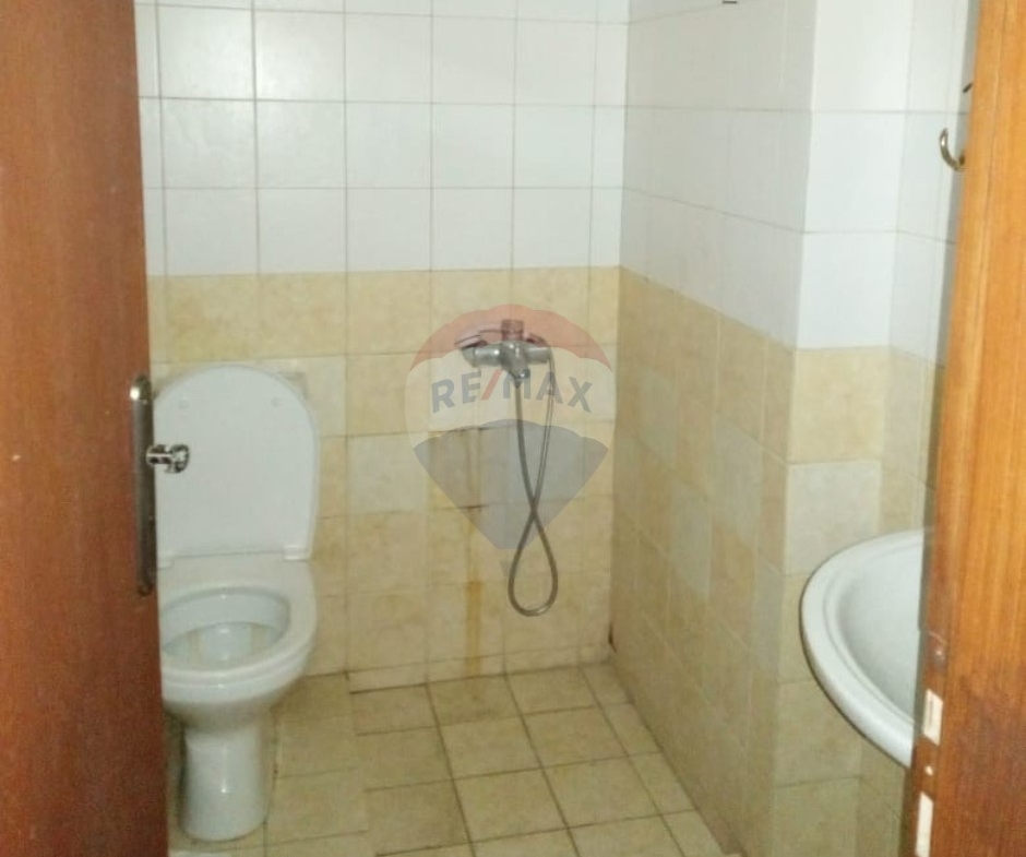 R9-3362  Apartment for Rent in Dam Wel Farez Tripoli – 160 m²شقة للإيجار في الضم والفرز طرابلس – 160 متر مربع — Photo 7 of 10