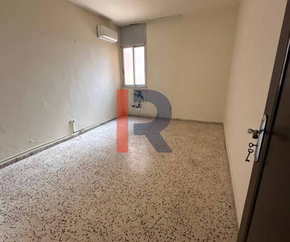 R9-3368 شقة للبيع في الكورنيش الميناء طرابلس – 125 متر مربع — الصورة 7 من 13