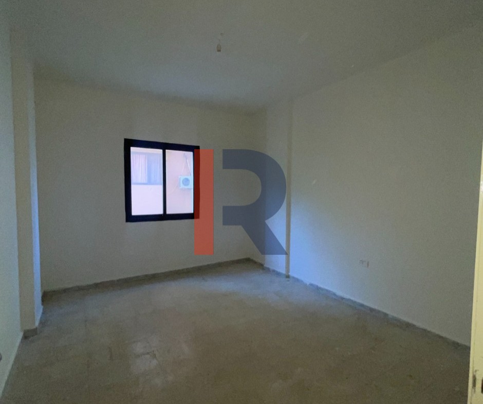 R9-3387 شقة للبيع في أبو سمرا – طرابلس — الصورة 7 من 10