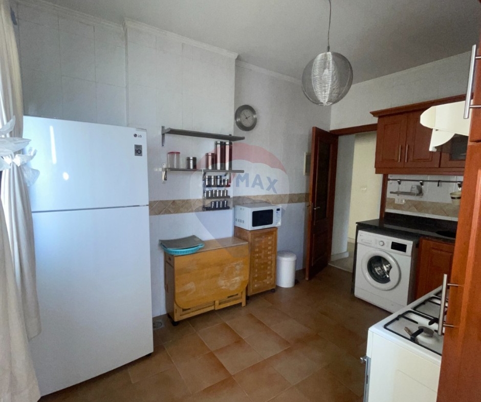 R9-3363 Apartment for Rent in Dam Wel Farez Tripoli شقة للإيجار في الضم والفرز طرابلس — Photo 8 of 11