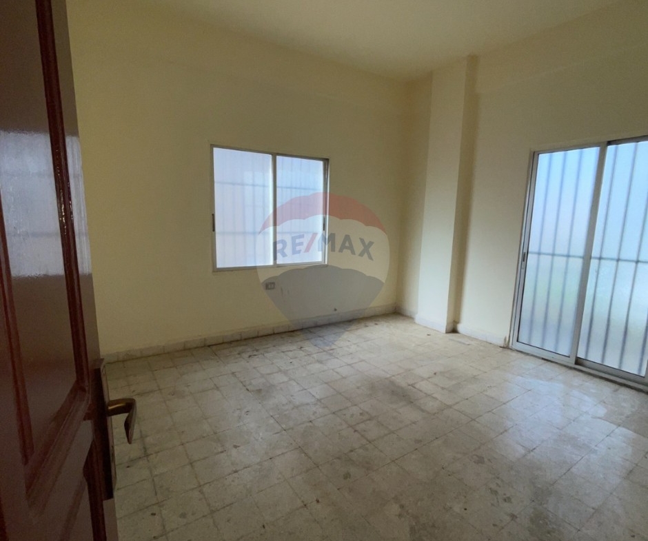 R9-3309 Apartment for Sale in Abou Samra Tripoli – Renovatedشقة للبيع في أبو سمرا طرابلس – مجددة — Photo 8 of 10