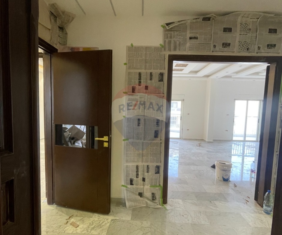 R9-3379 Super Deluxe Apartment for Sale in Nakabet Ateba, Tripoliشقة سوبر ديلوكس للبيع في نقابة الأطباء – طرابلس | 300 م² — Photo 8 of 16