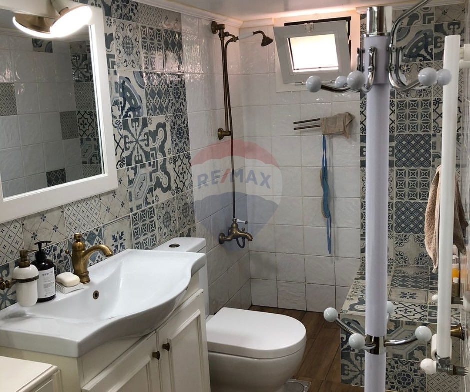 R9-3390 Villa for Sale in Jbeil – Obeidat | 900 m² Land فيلا للبيع في جبيل – عبيدات | أرض 900 م² — Photo 8 of 15