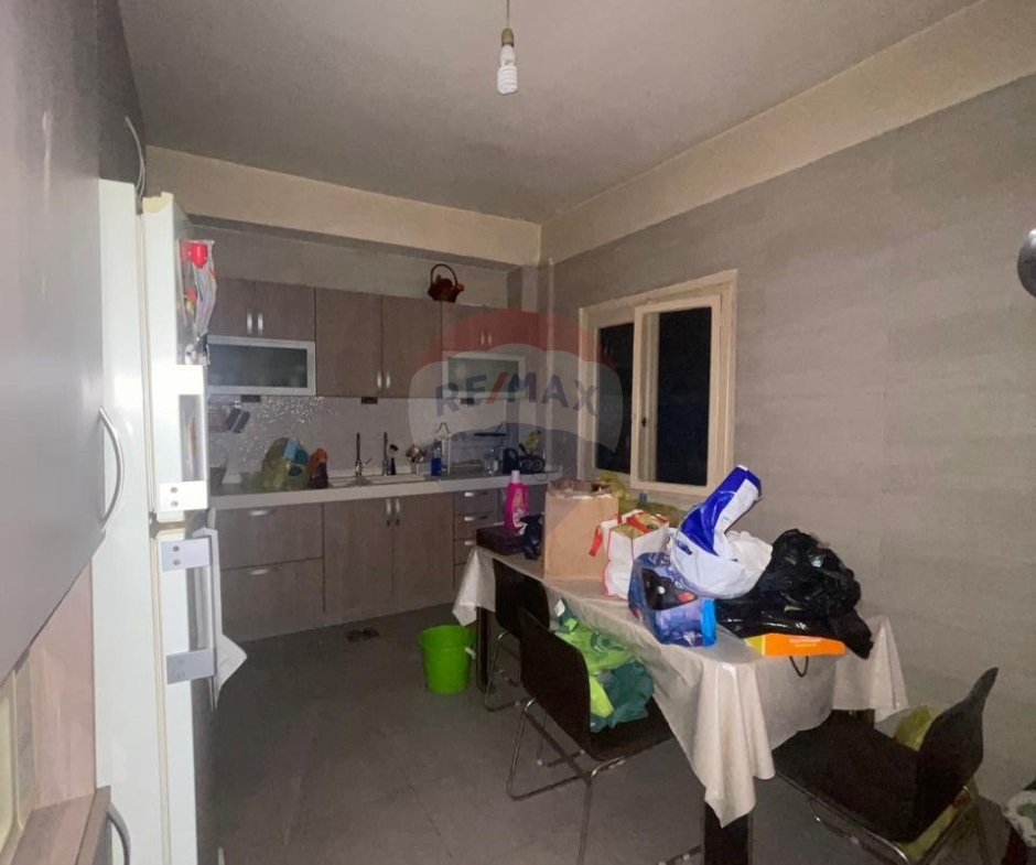R9-3311 Apartment for Sale in Miten Street Tripoli – 400 m²شقة للبيع في شارع الميتين طرابلس – 400 متر مربع — Photo 8 of 14