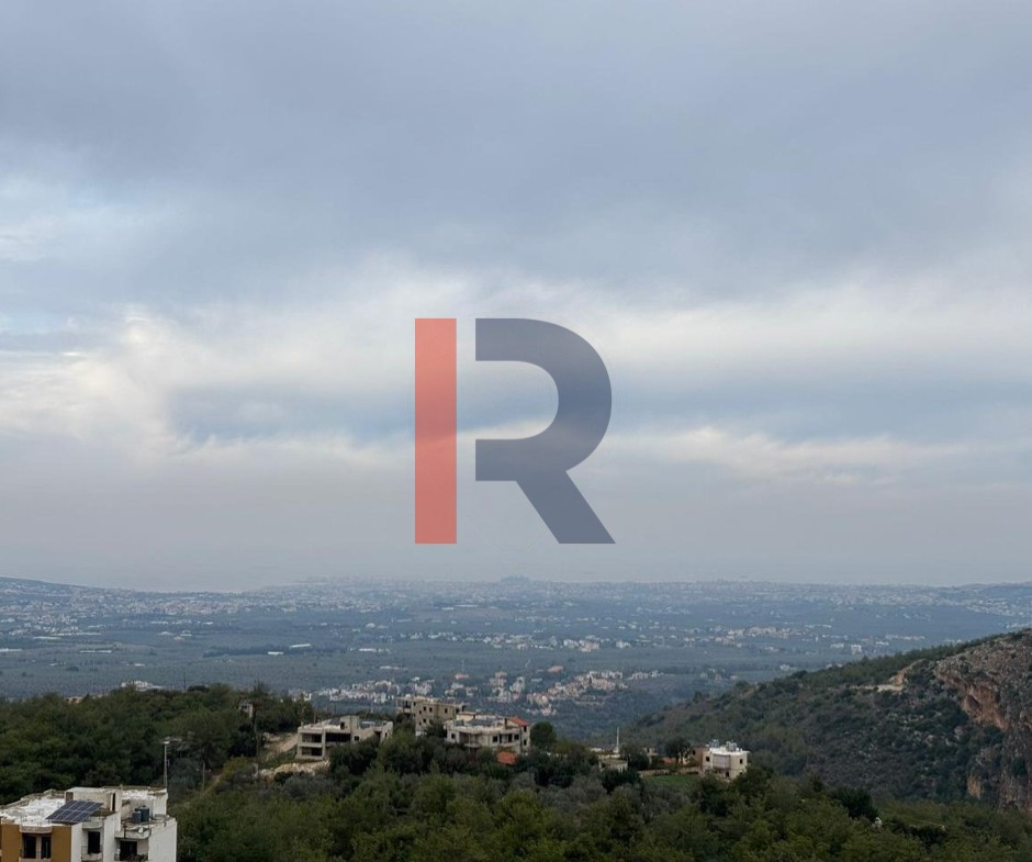 R9-3323 شقة للبيع في زغرتا – 180 متر مربع — الصورة 9 من 9