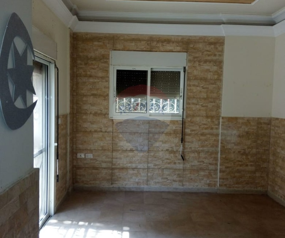 R9-3362  Apartment for Rent in Dam Wel Farez Tripoli – 160 m²شقة للإيجار في الضم والفرز طرابلس – 160 متر مربع — Photo 9 of 10
