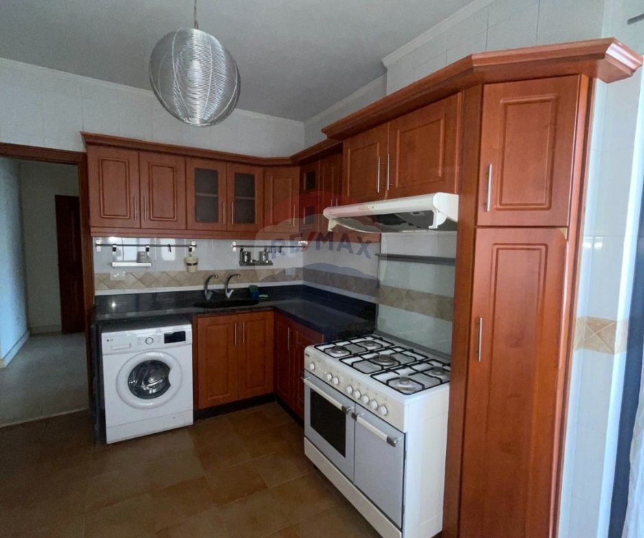 R9-3363 Apartment for Rent in Dam Wel Farez Tripoli شقة للإيجار في الضم والفرز طرابلس — Photo 9 of 11