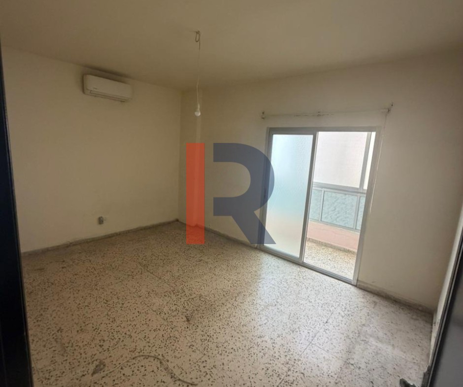 R9-3368 شقة للبيع في الكورنيش الميناء طرابلس – 125 متر مربع — الصورة 9 من 13