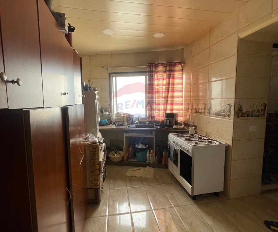 R9-3317 Apartment for Sale in Abou Samra Tripoli – 150 m²شقة للبيع في أبو سمرا طرابلس – 150 متر مربع — Photo 8 of 10