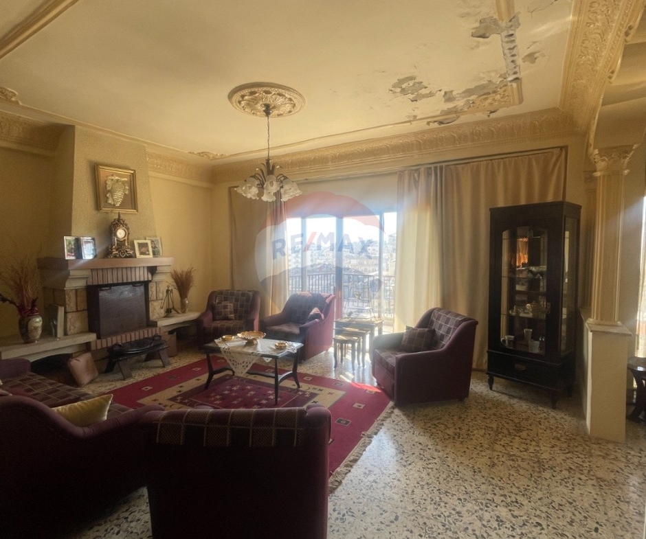 R9-3425 Apartment for Sale in Abou Samra Rawdat Zaytoun – 200 m²شقة للبيع في أبو سمرا روضة الزيتون – 200 م² — Photo 1 of 12