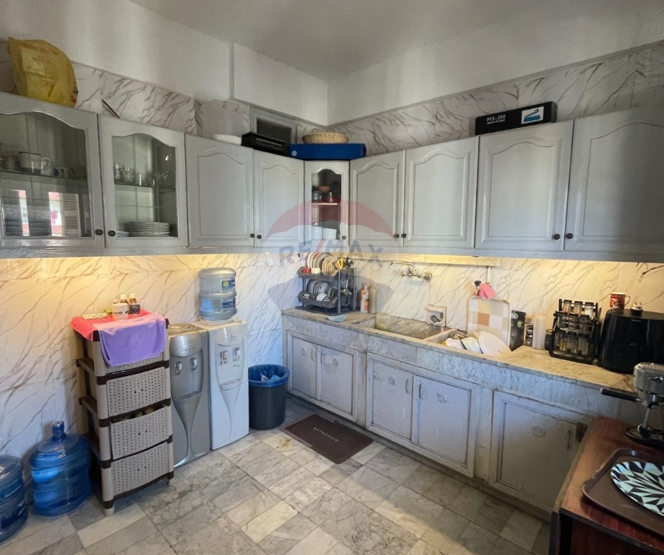 R9-3484 Apartment for Sale in Mina, Port Said Street – 160 m²شقة للبيع في الميناء، شارع بورسعيد – 160 م² — Photo 10 of 18