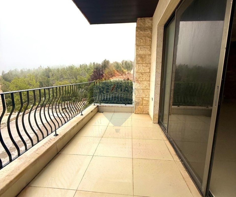 R9-3491  Villa for Sale in Jbeil – 410 m²فيلا للبيع في جبيل – 410 م² — Photo 9 of 10