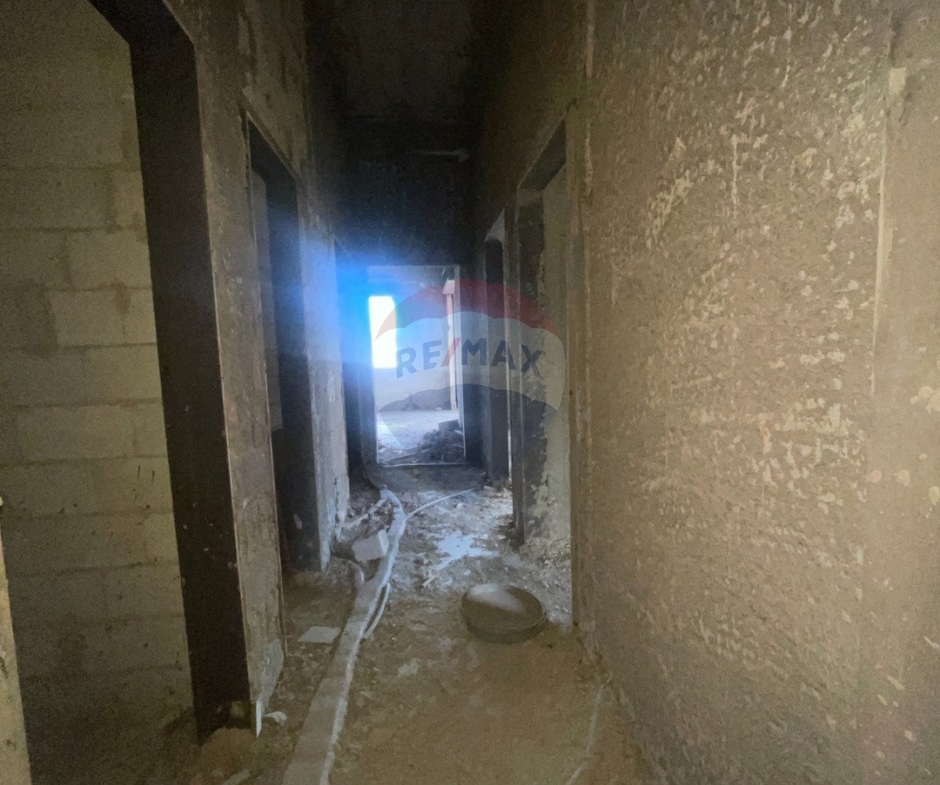 R9-3471 Villa for Sale in Nakhleh Koura – Under Constructionفيلا للبيع في النخلة الكورة – قيد الإنشاء — Photo 2 of 15