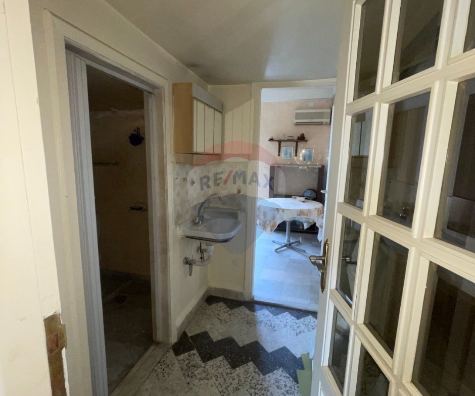 R9-3484 Apartment for Sale in Mina, Port Said Street – 160 m²شقة للبيع في الميناء، شارع بورسعيد – 160 م² — Photo 2 of 18