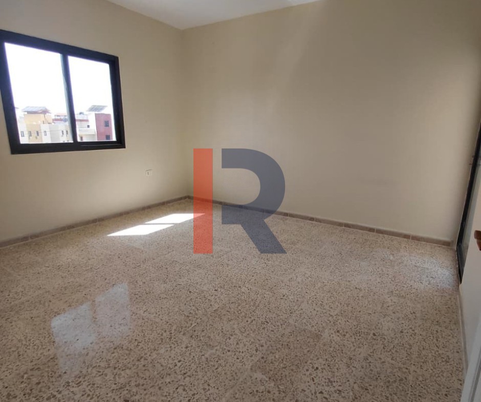 R9-3489 شقة للبيع في أبو سمرا طرابلس – 125 م² — الصورة 2 من 8