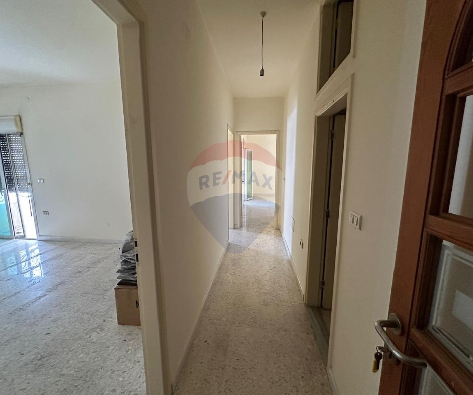 R9-3451  Apartment for Sale in Dam Wel Farez Tripoli – 205 m²شقة للبيع في ضم وفرز طرابلس – 205 م² — Photo 3 of 9